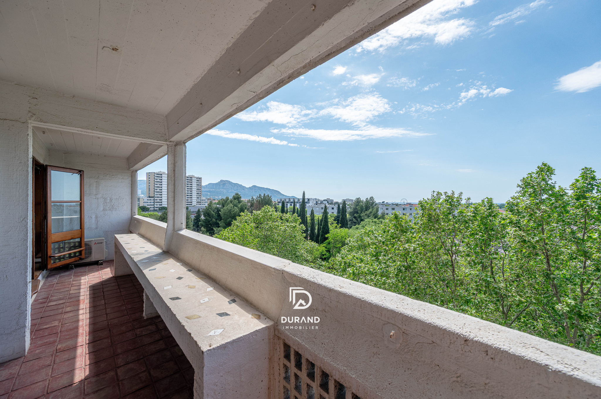 APPARTEMENT – DUPLEX – TYPE G – LE CORBUSIER – 13008 MARSEILLE APPARTEMENT - DUPLEX - TYPE G - LE CORBUSIER - 13008 MARSEILLE