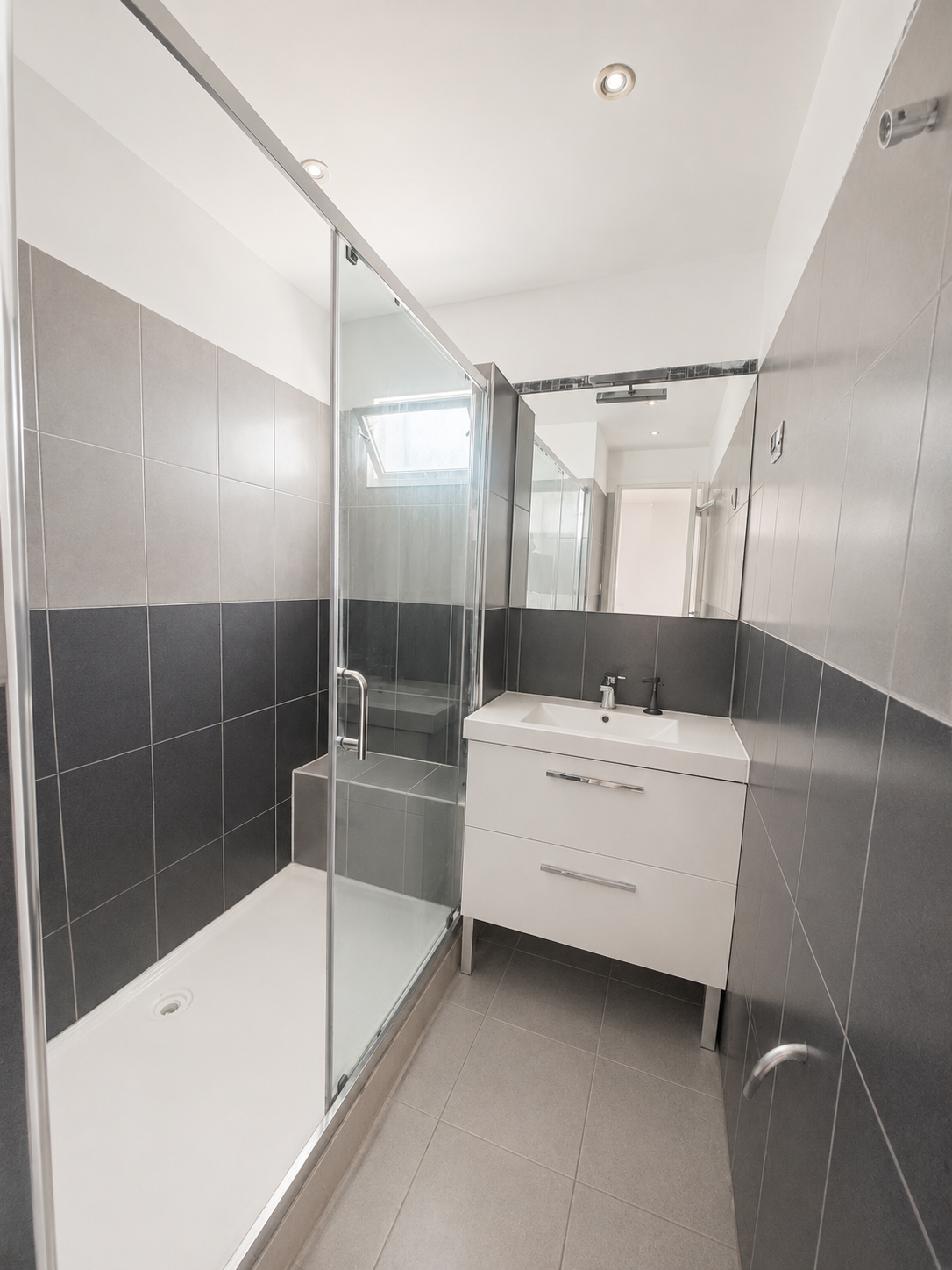 APPARTEMENT -BELLE DE MAI - 13003 MARSEILLE
