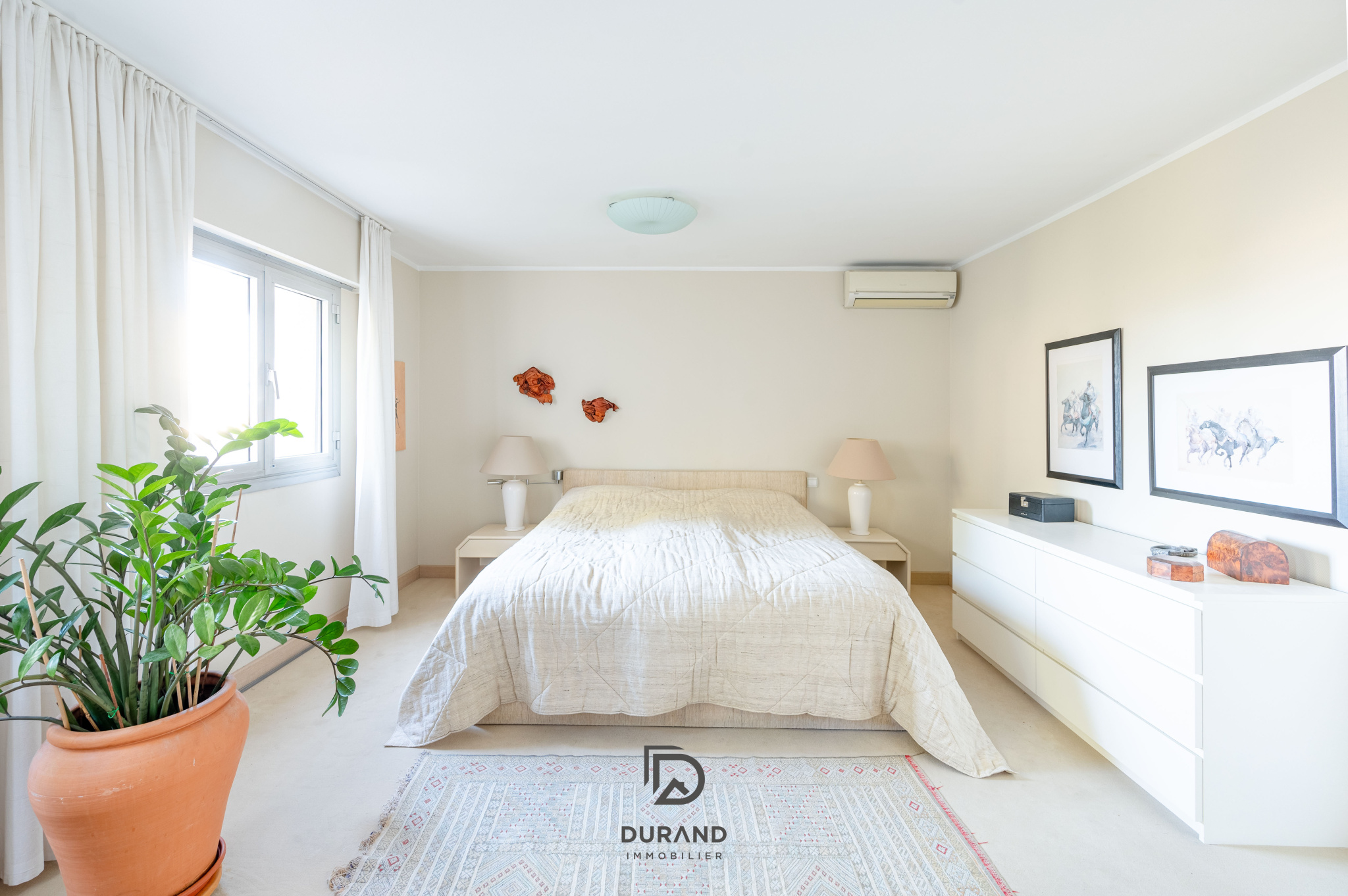 APPARTEMENT -  PERIER - CARRE D'OR - 13008 MARSEILLE