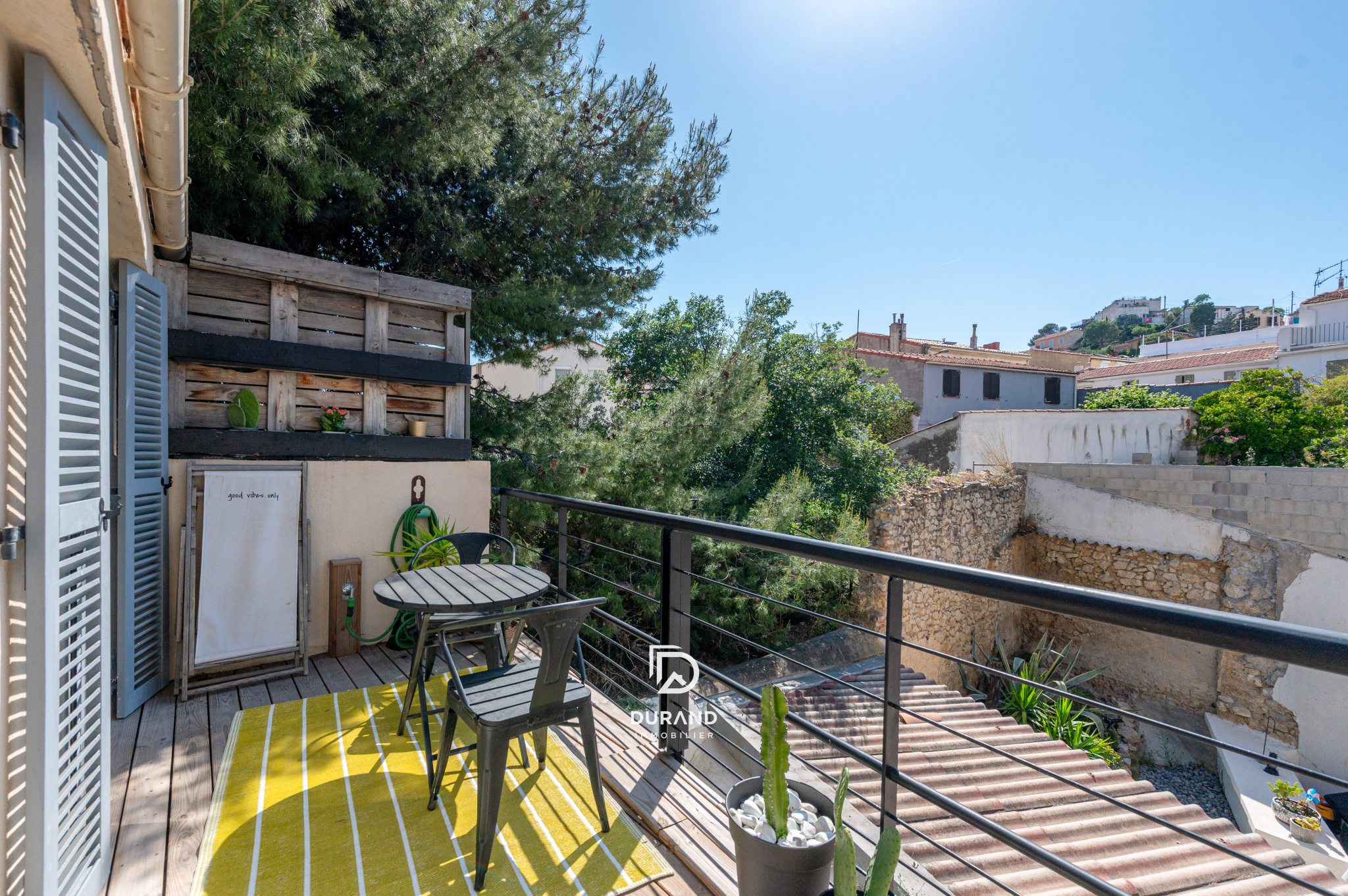 APPARTEMENT – ARCHITECTE – TERRASSE – BONNE MERE – VAUBAN 13006 MARSEILLE APPARTEMENT - ARCHITECTE - TERRASSE - BONNE MERE - VAUBAN 13006 MARSEILLE