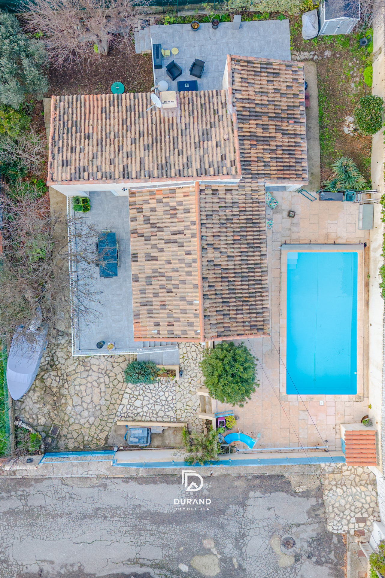 MAISON – GARAGE – PISCINE – 13124 PEYPIN MAISON - GARAGE - PISCINE - 13124 PEYPIN
