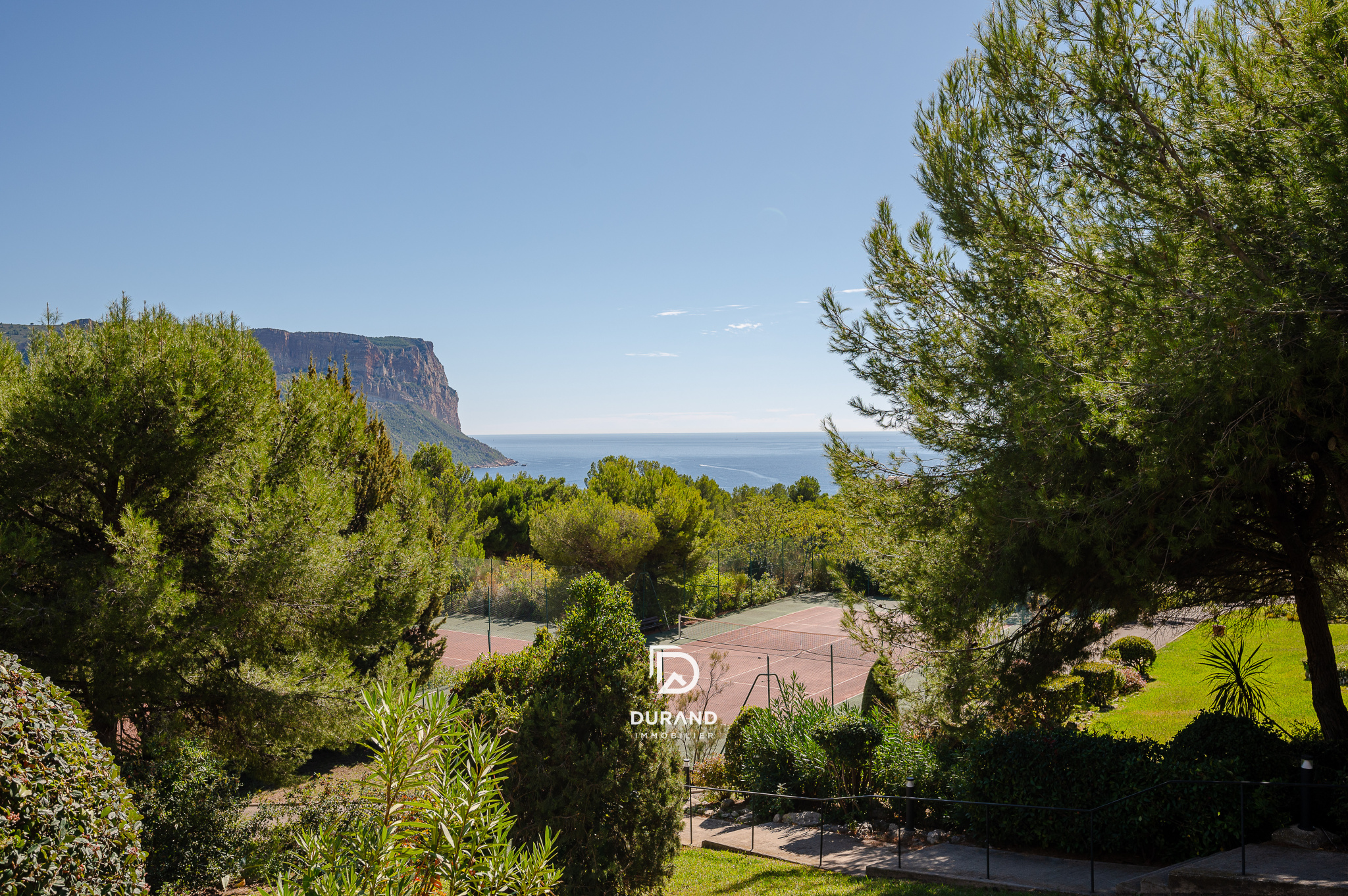 APPARTEMENT – VUE – TERRES MARINES – 13260 CASSIS APPARTEMENT - VUE - TERRES MARINES - 13260 CASSIS