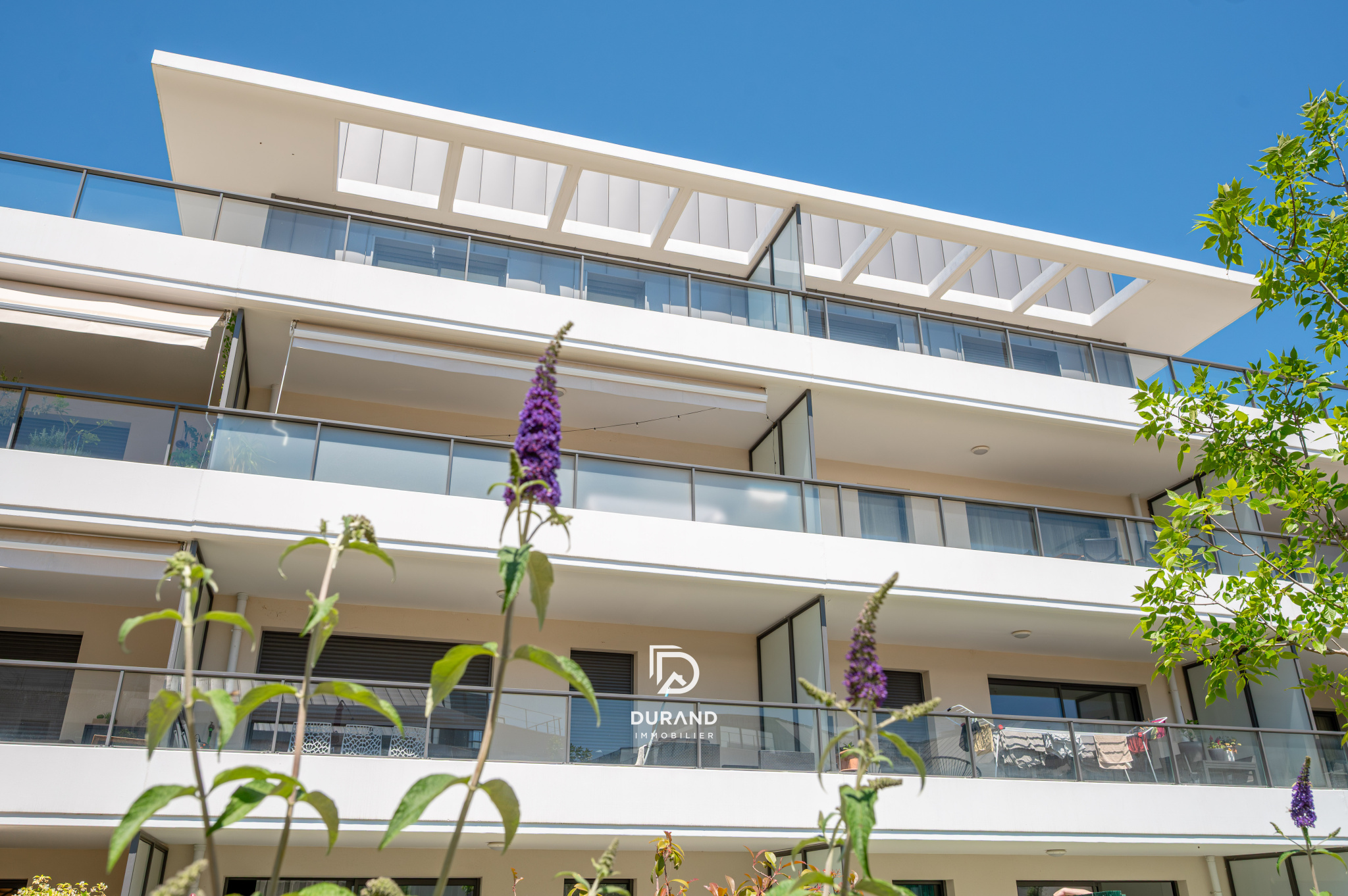 APPARTEMENT – TERRASSE – JARDIN – 13600 LA CIOTAT APPARTEMENT - TERRASSE - JARDIN - 13600 LA CIOTAT