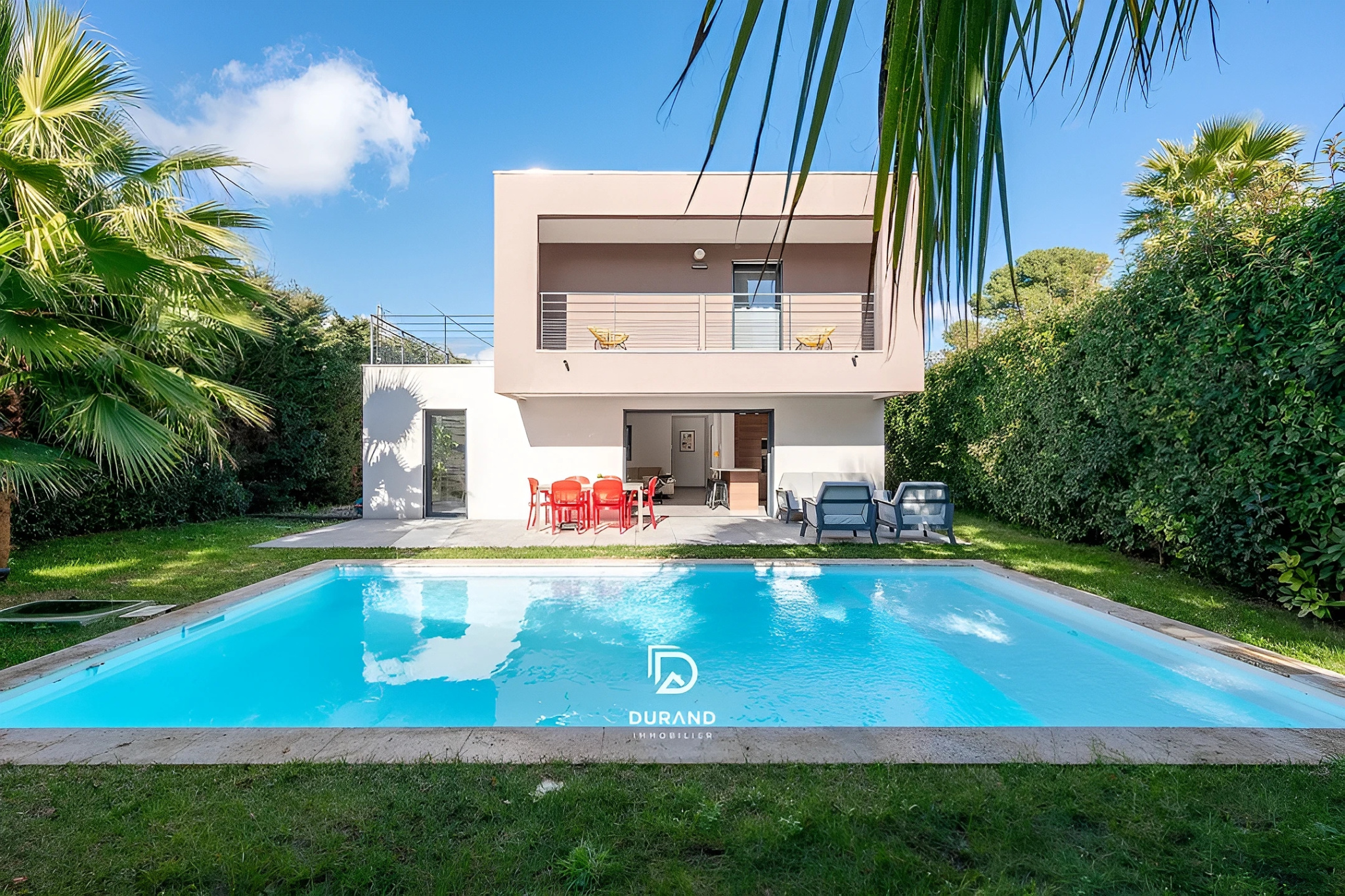 VILLA RECENTE - JARDIN AVEC PISCINE - LES 3 LUCS-SAINT JULIEN