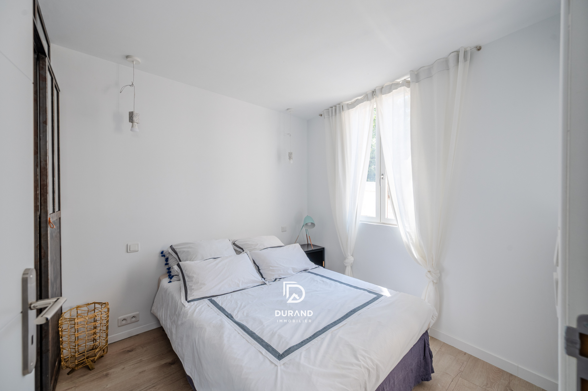 APPARTEMENT – ARCHITECTE – TERRASSE – BONNE MERE – VAUBAN 13006 MARSEILLE APPARTEMENT - ARCHITECTE - TERRASSE - BONNE MERE - VAUBAN 13006 MARSEILLE