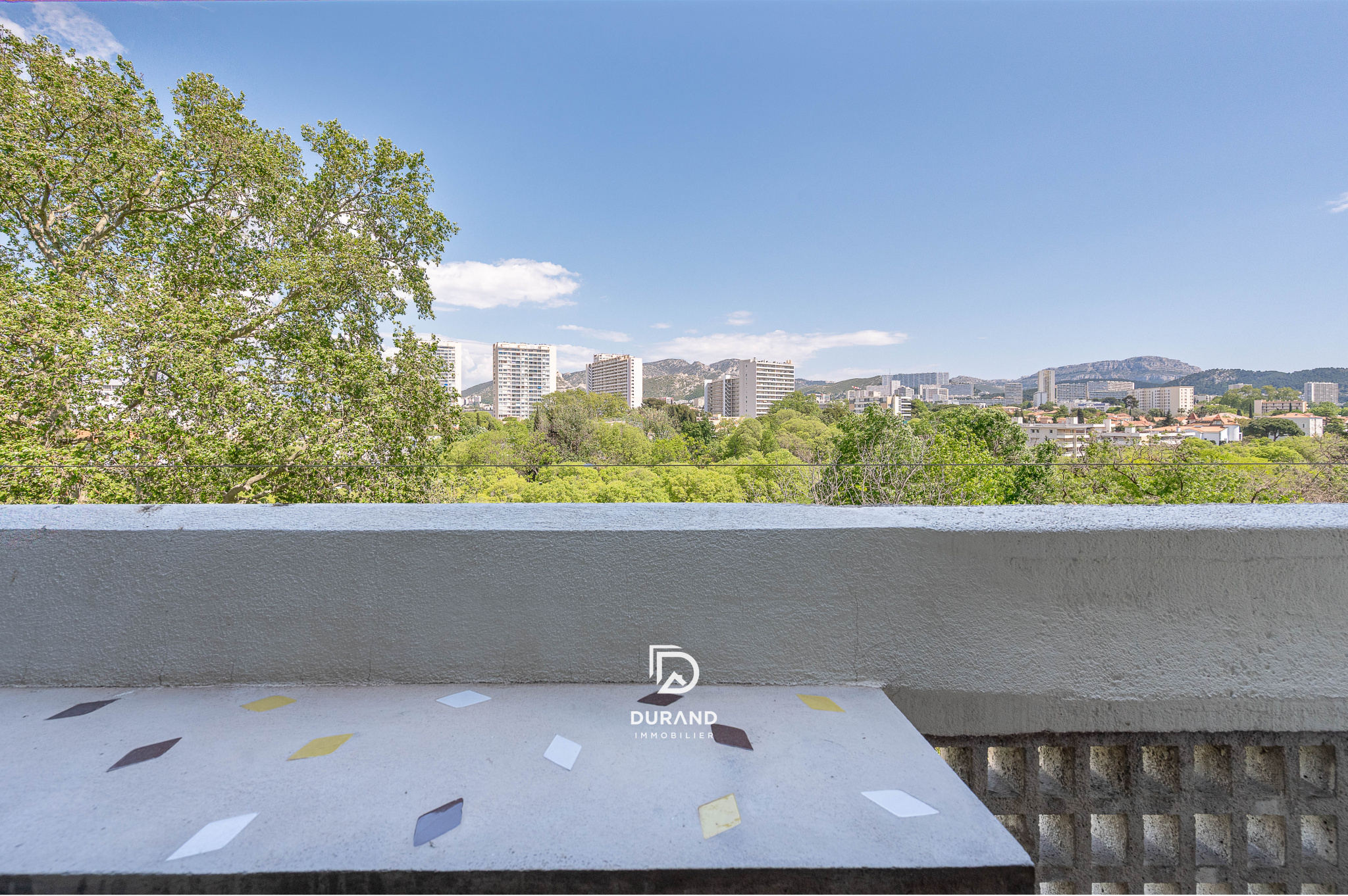 APPARTEMENT – DUPLEX – TYPE G – LE CORBUSIER – 13008 MARSEILLE APPARTEMENT - DUPLEX - TYPE G - LE CORBUSIER - 13008 MARSEILLE