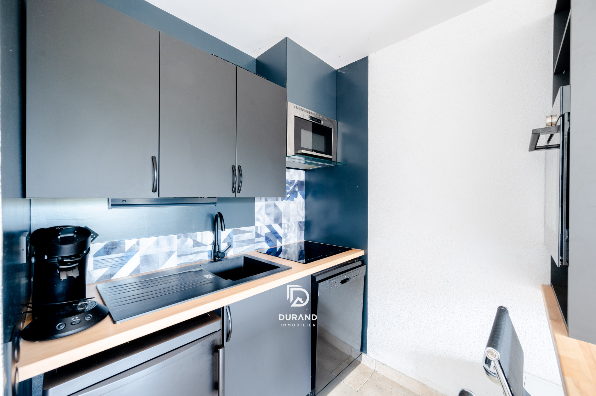 APPARTEMENT – VUE – TERRES MARINES – 13260 CASSIS APPARTEMENT - VUE - TERRES MARINES - 13260 CASSIS