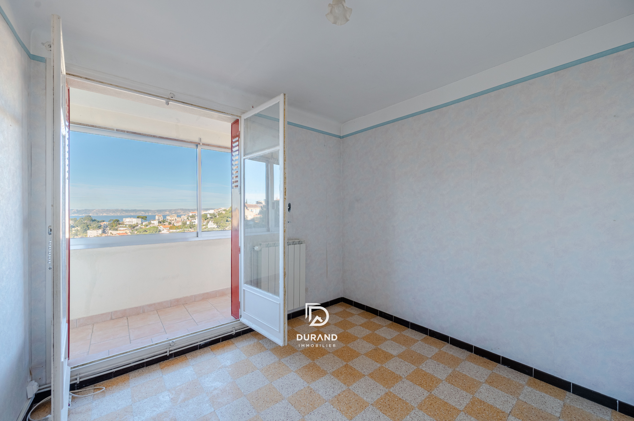 APPARTEMENT - VUE MER - ROUCAS BLANC - 13007 MARSEILLE