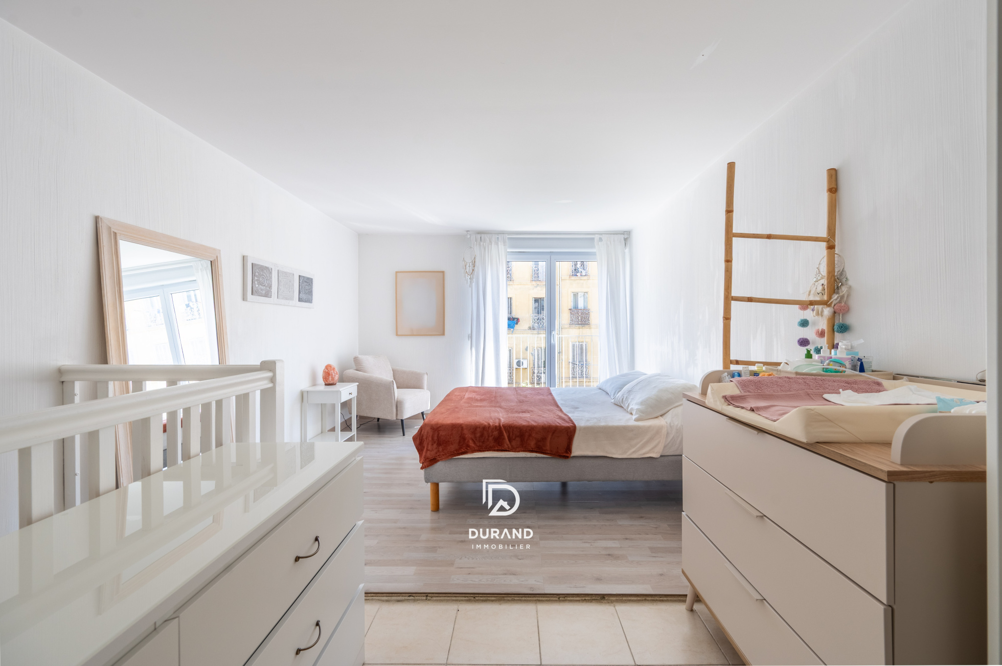 APPARTEMENT - DUPLEX PLEIN DE CHARME - T2 - M5 LES DOCKS - JOIETTE - MARSEILLE 13002