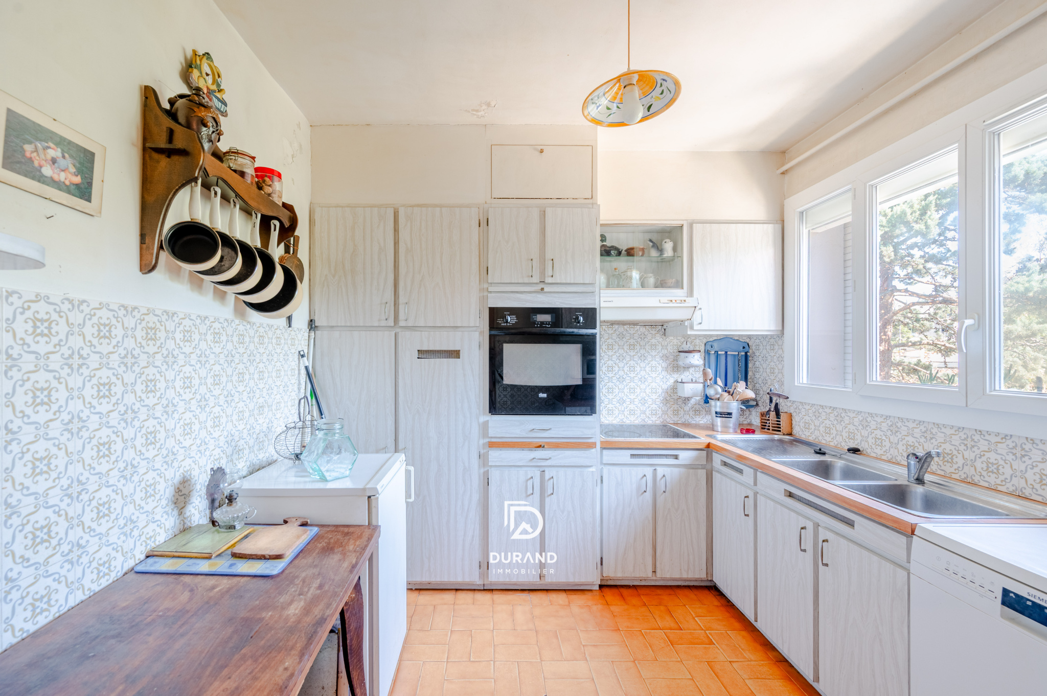 APPARTEMENT – T4 – LES BAUMETTES – 13009 MARSEILLE APPARTEMENT - T4 - LES BAUMETTES - 13009 MARSEILLE