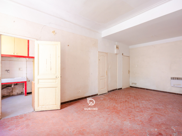 STUDIO - BELLE DE MAI - 13003 MARSEILLE