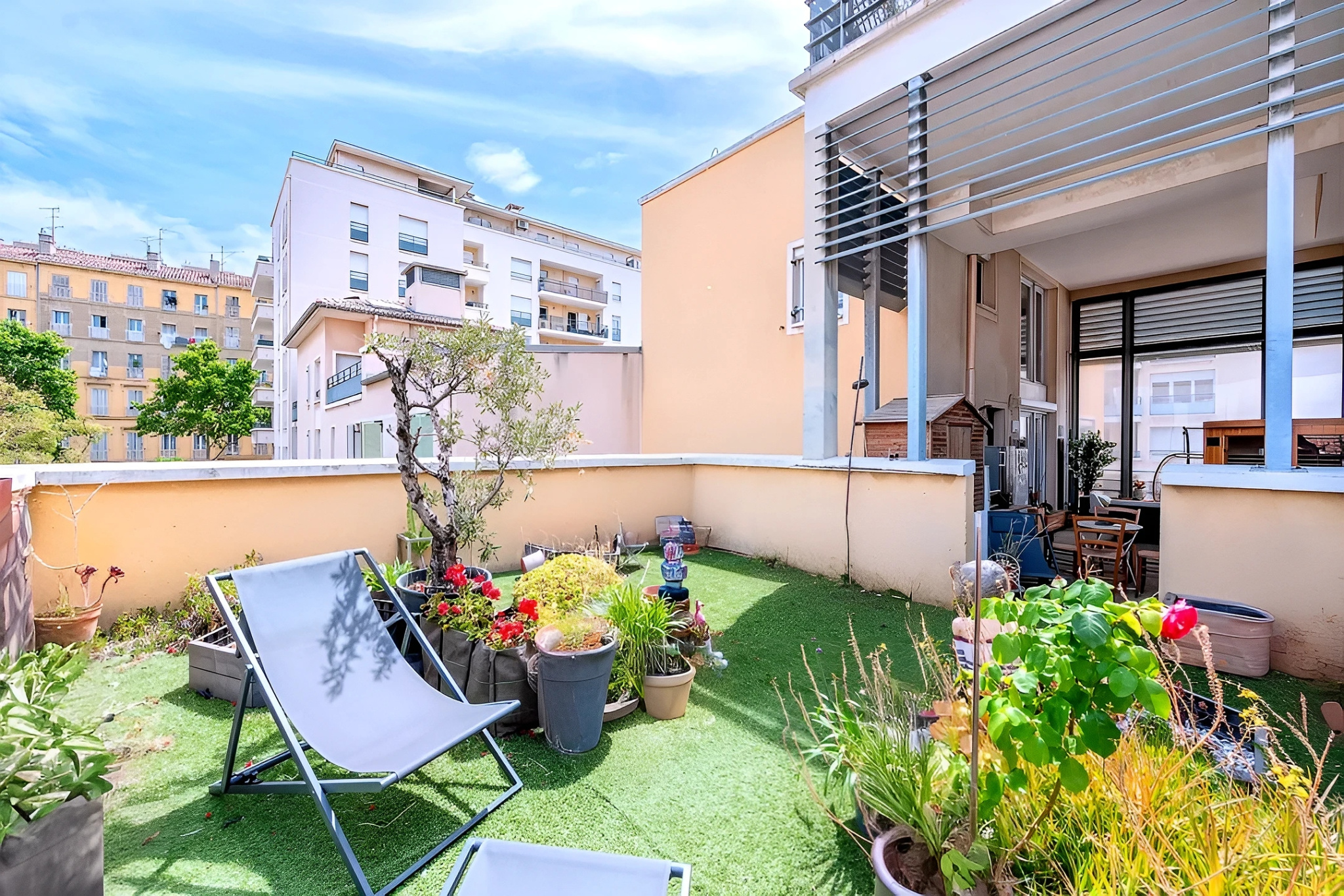 T4 - ' L'APPARTEMENT MAISON'- EUROMEDITERRANNEE - MARSEILLE 13002