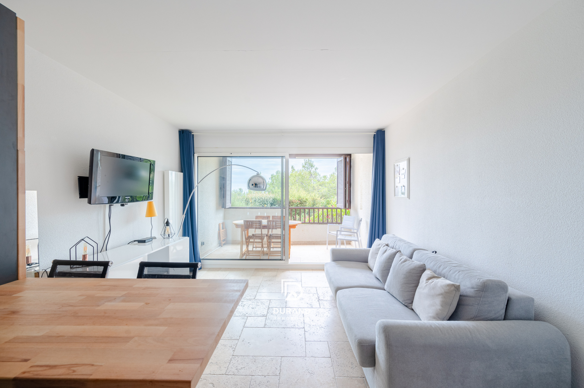 APPARTEMENT – VUE – TERRES MARINES – 13260 CASSIS APPARTEMENT - VUE - TERRES MARINES - 13260 CASSIS