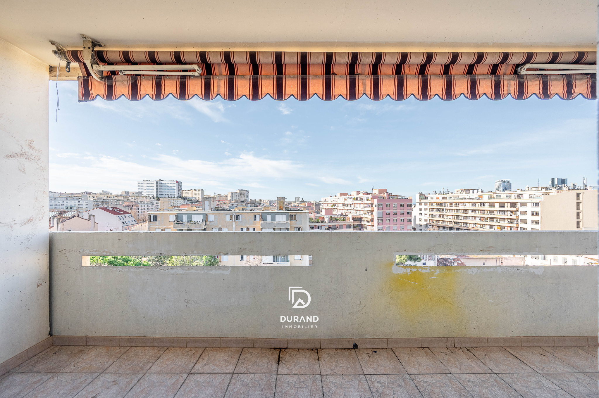 APPARTEMENT - VUE PANORAMIQUE - BELLE DE MAI - 13003 MARSEILLE
