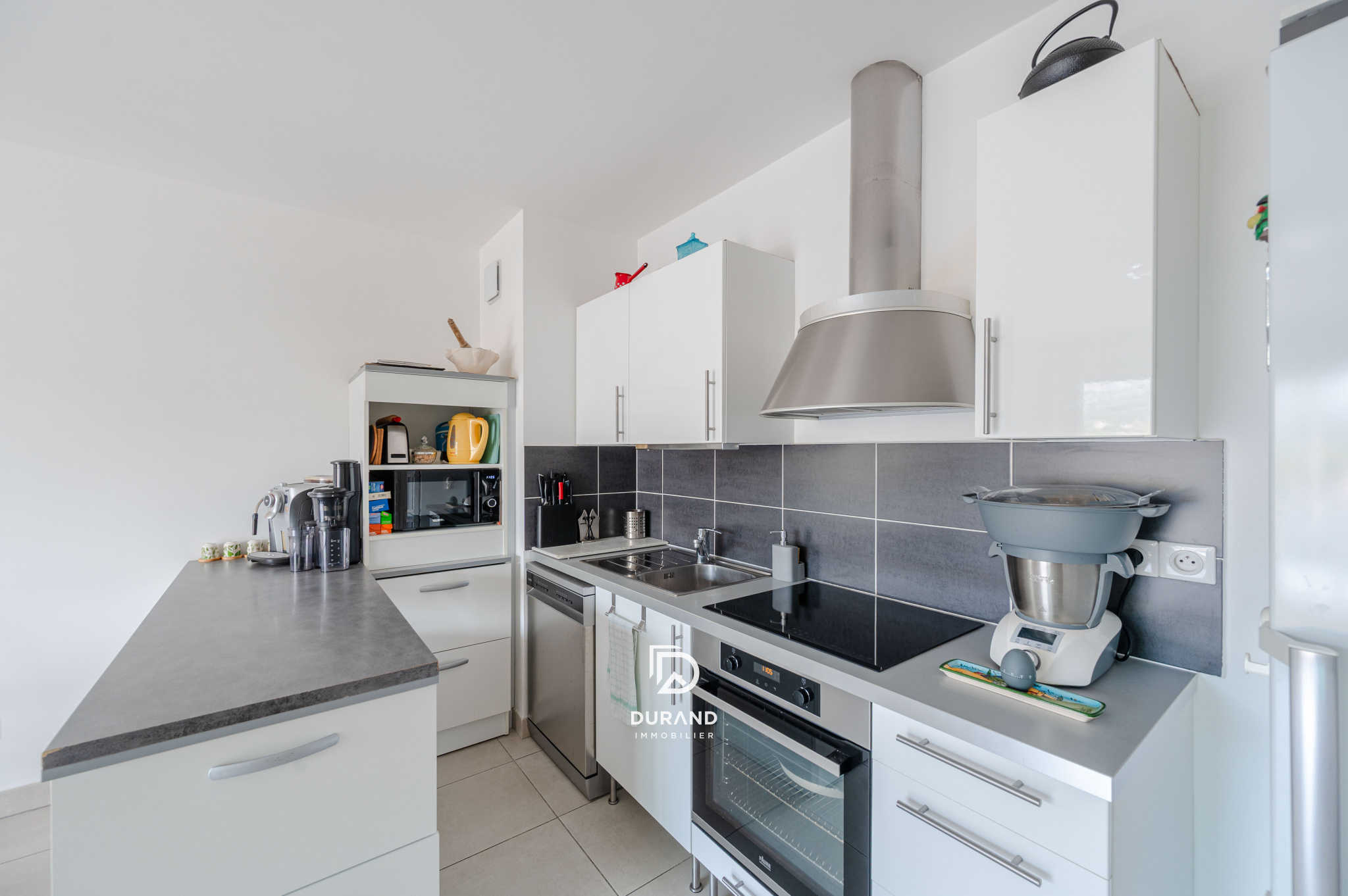 3 PIÈCES 63 M2 - APPARTEMENT - VIELLE-CHAPELLE - 13008 - MARSEILLE