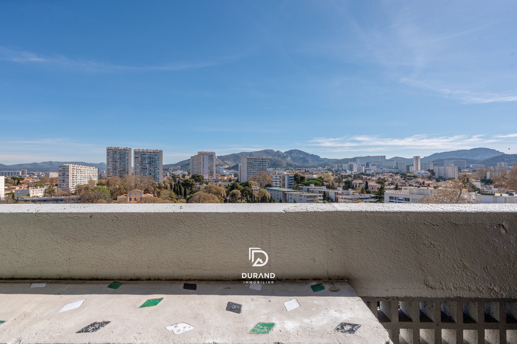 APPARTEMENT - DUPLEX - TYPE E - LE CORBUSIER - 13008 MARSEILLE
