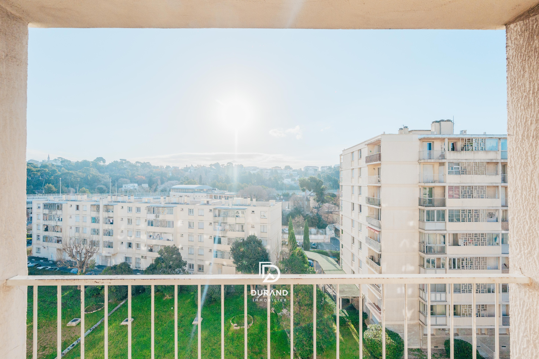 APPARTEMENT - TERRASSES - VUE DEGAGEE - SAINT JUST - 13013 MARSEILLE