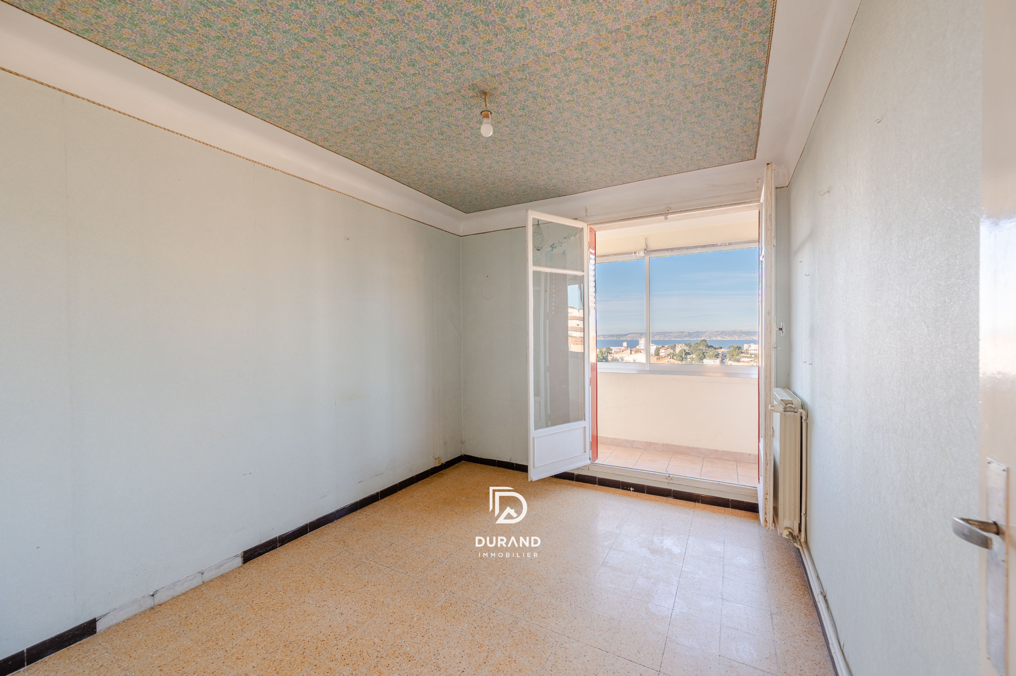 APPARTEMENT - VUE MER - ROUCAS BLANC - 13007 MARSEILLE