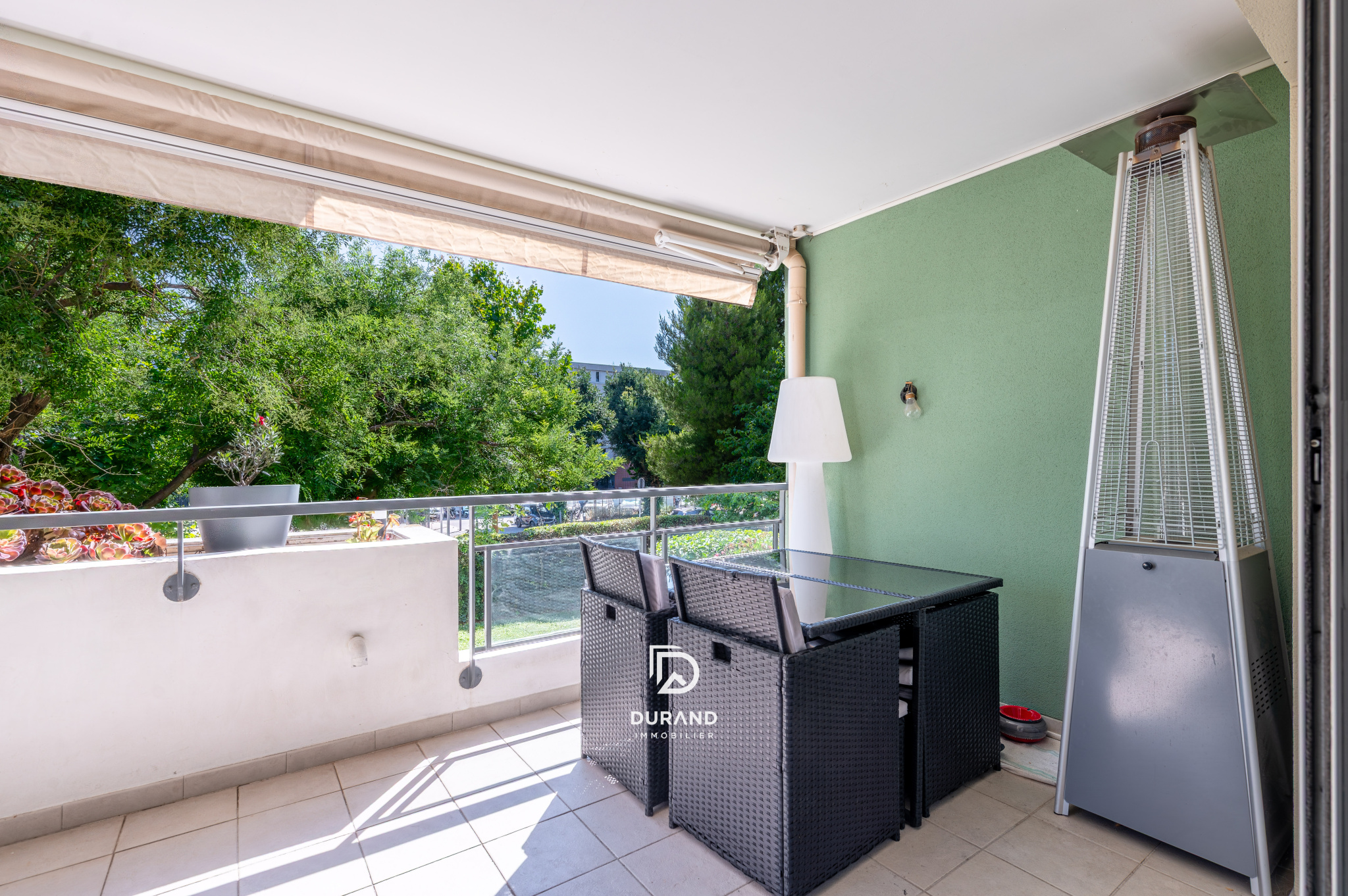 APPARTEMENT - T3 COUP DE FOUDRE - MAZARGUES - MARSEILLE 13009