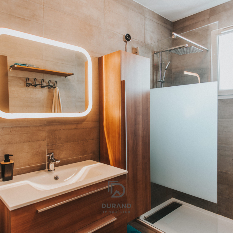 780