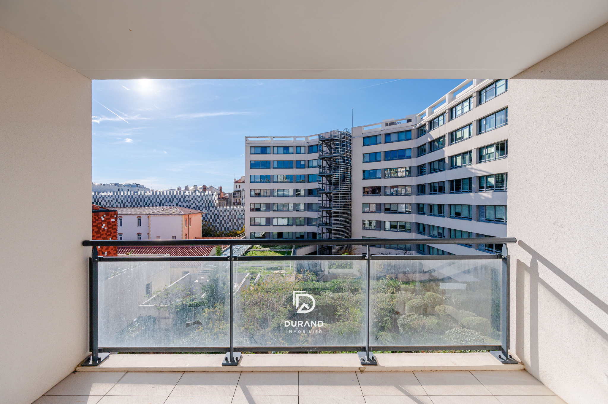 T3 - RECENT -TERRASSE - EUROMEDITERRANÉE- JOLIETTE
