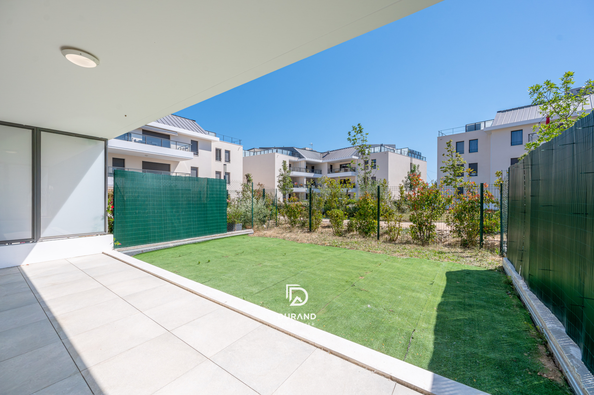 APPARTEMENT – TERRASSE – JARDIN – 13600 LA CIOTAT APPARTEMENT - TERRASSE - JARDIN - 13600 LA CIOTAT