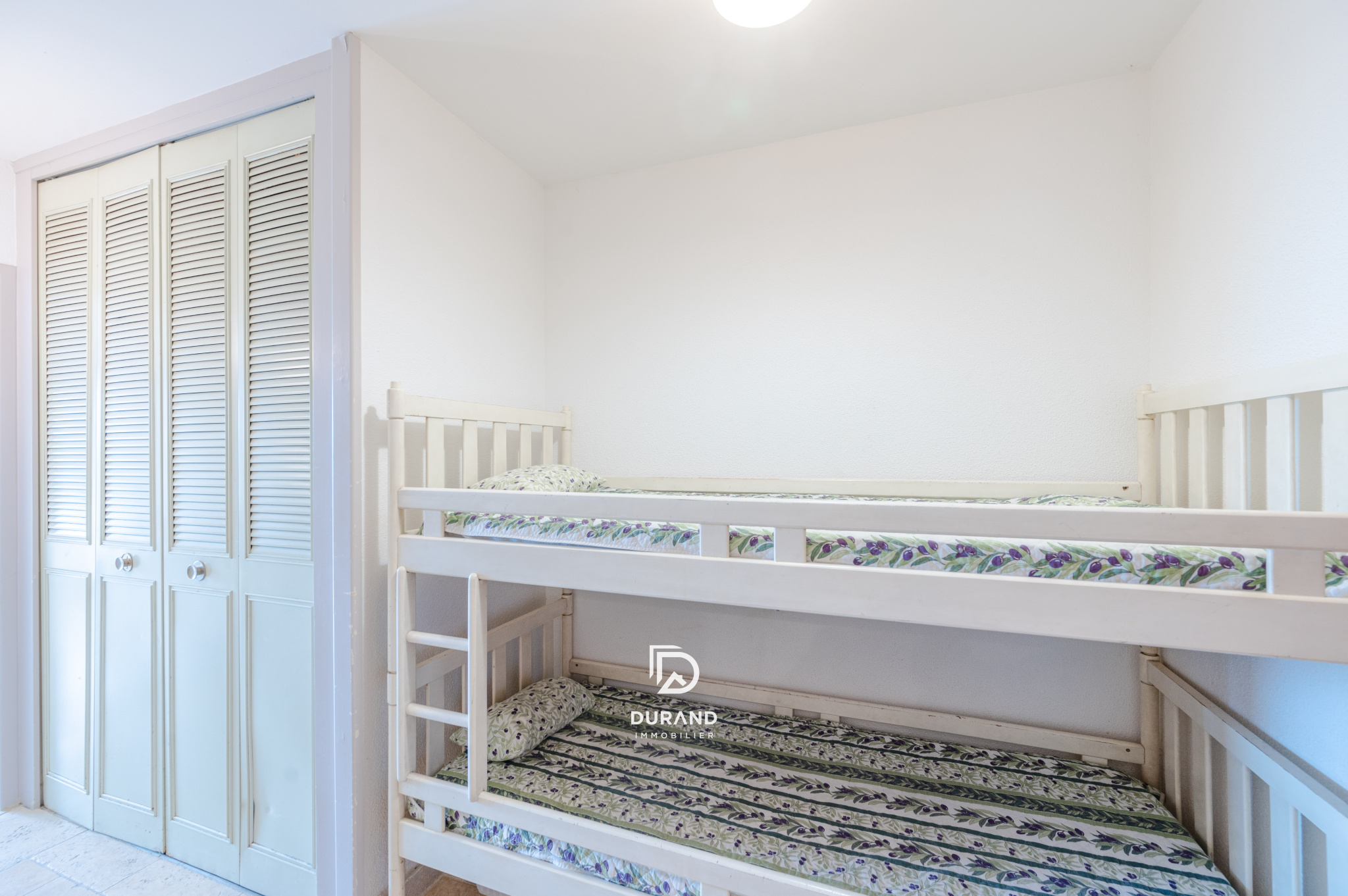 APPARTEMENT – VUE – TERRES MARINES – 13260 CASSIS APPARTEMENT - VUE - TERRES MARINES - 13260 CASSIS