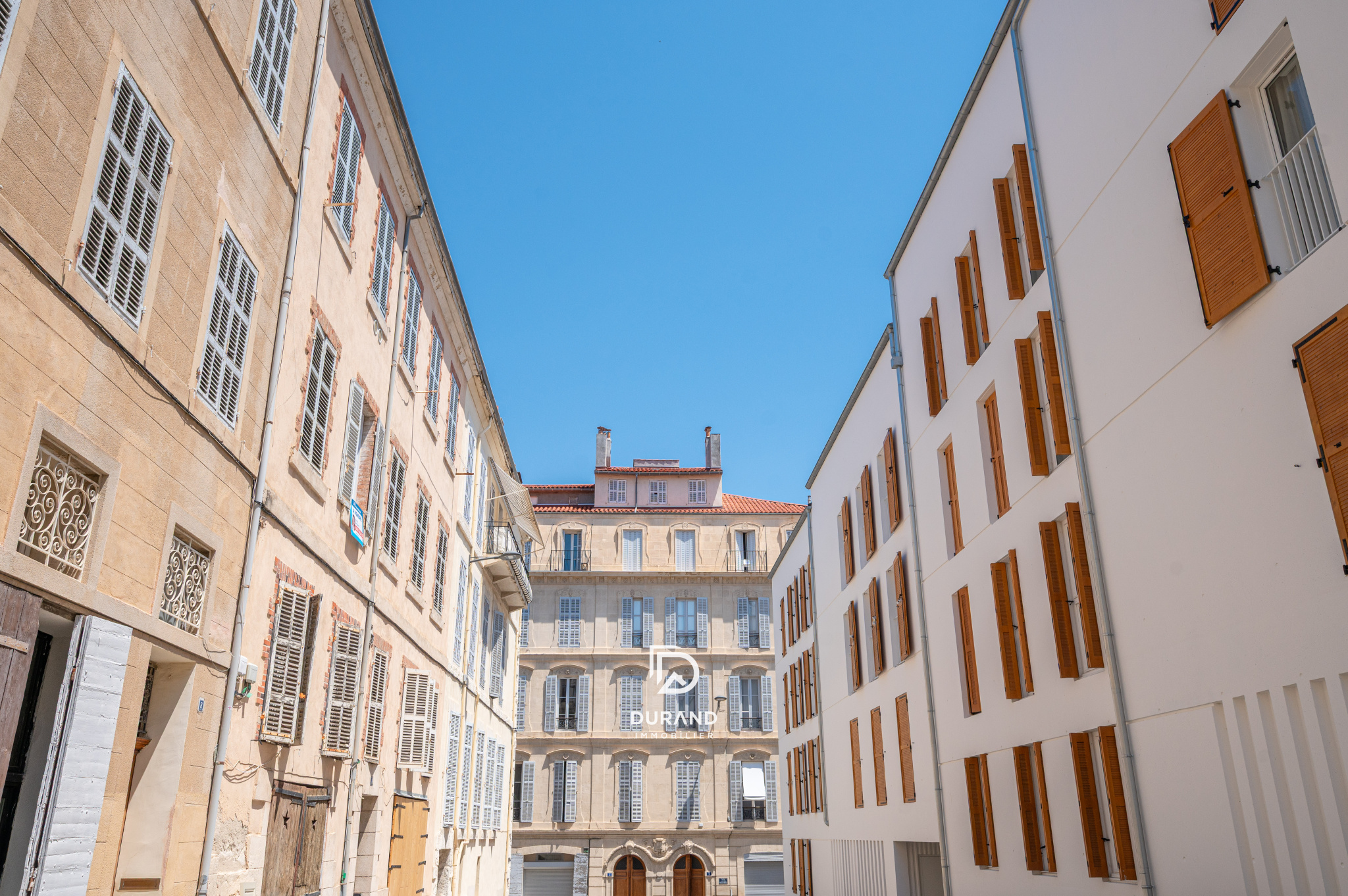 APPARTEMENT - INDUSTRIEL - VAUBAN - 13006 MARSEILLE
