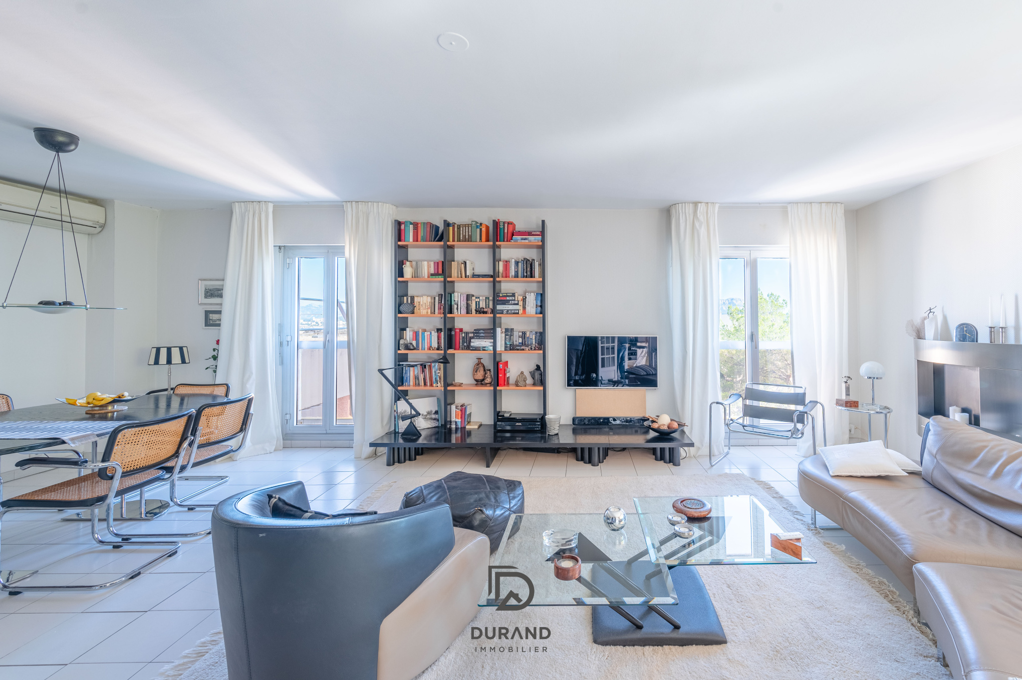 APPARTEMENT -  PERIER - CARRE D'OR - 13008 MARSEILLE