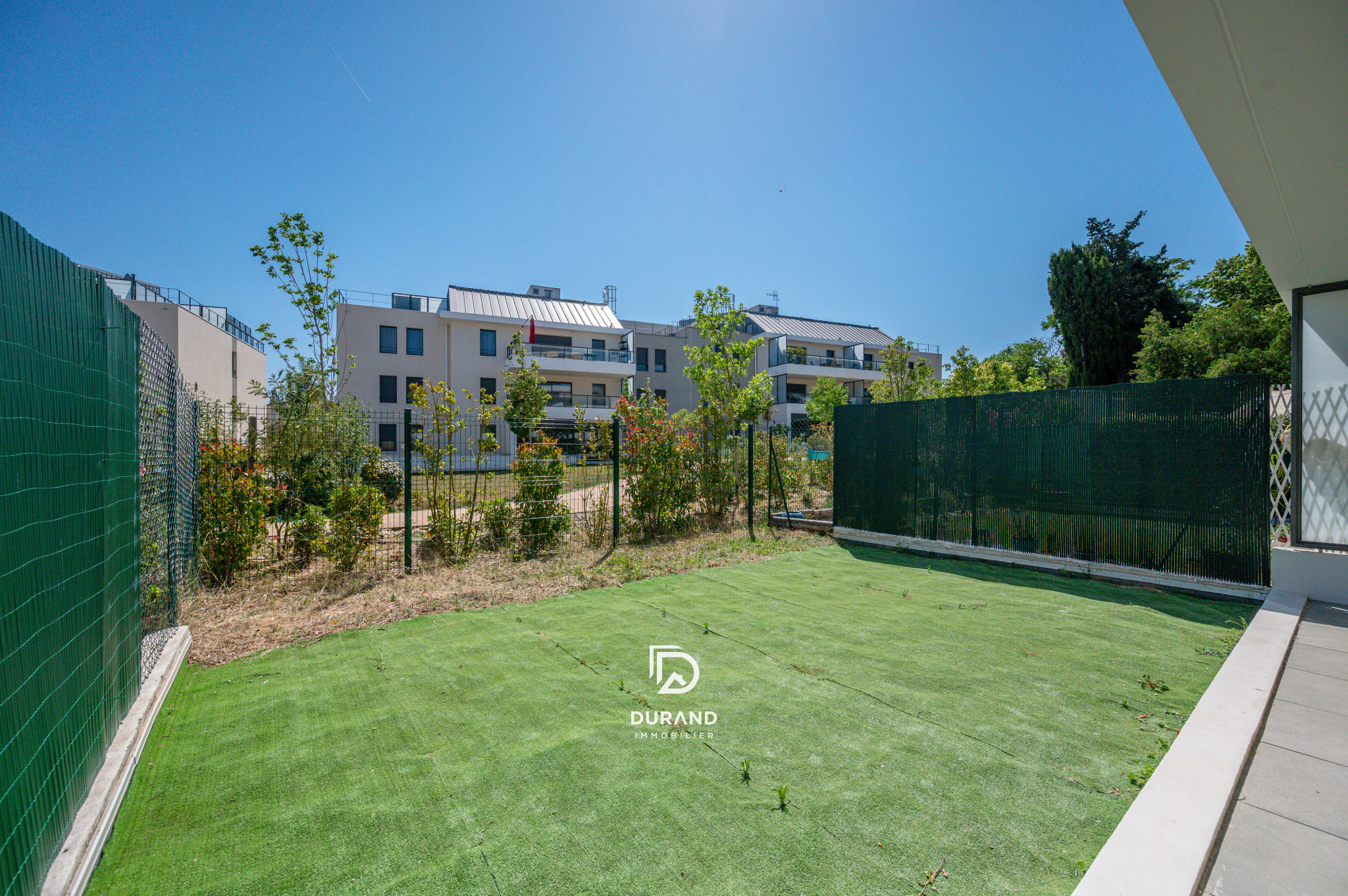 APPARTEMENT – TERRASSE – JARDIN – 13600 LA CIOTAT APPARTEMENT - TERRASSE - JARDIN - 13600 LA CIOTAT
