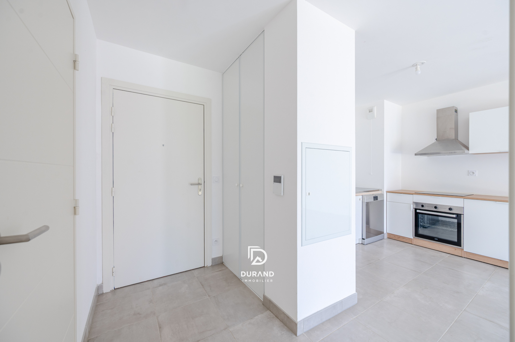 APPARTEMENT – TERRASSE – JARDIN – 13600 LA CIOTAT APPARTEMENT - TERRASSE - JARDIN - 13600 LA CIOTAT