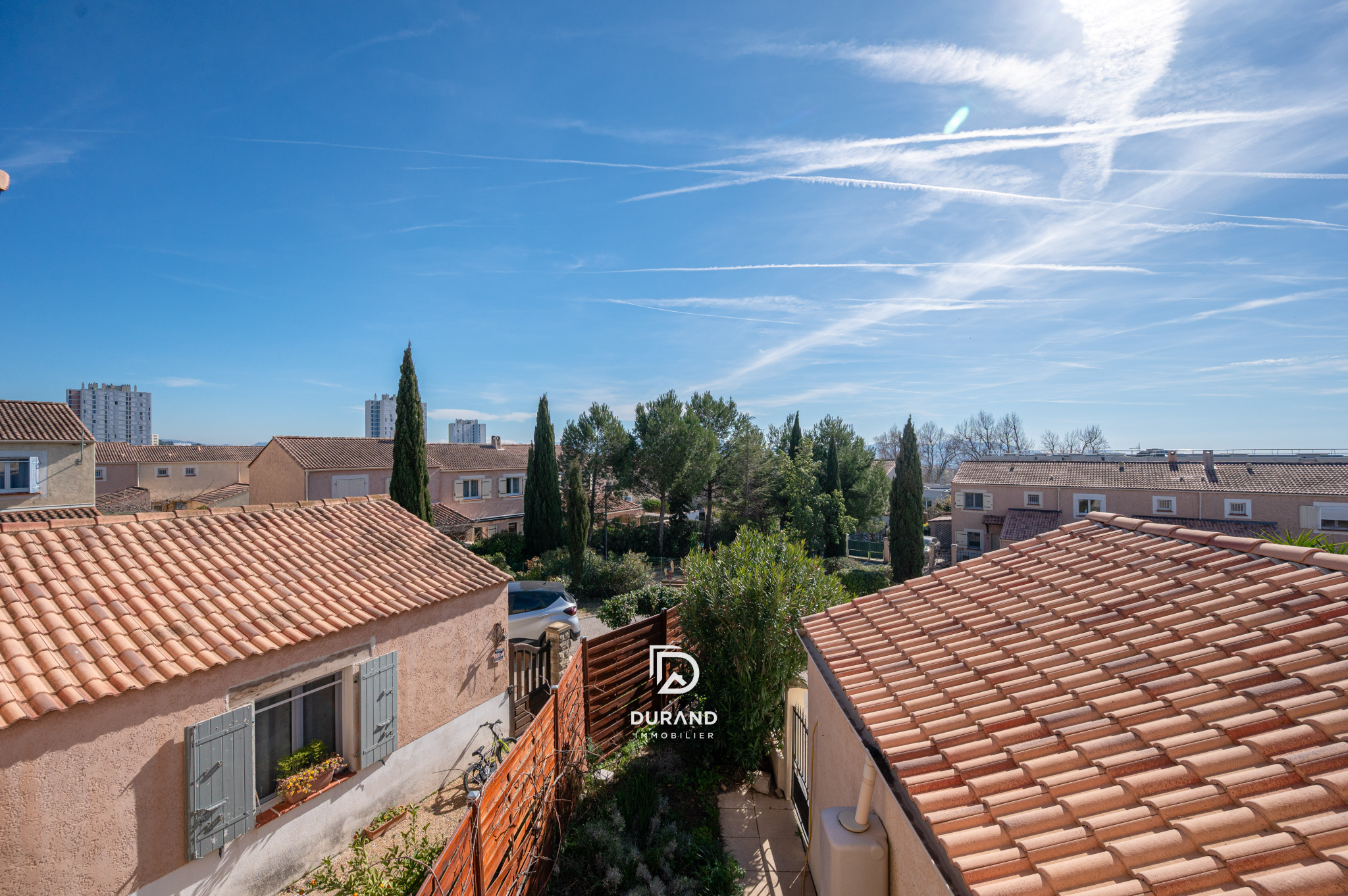 MAISON FAMILIALLE – T4 – AU VERT – AU CALME – LA VISTE- 13015 MARSEILLE MAISON FAMILIALLE - T4 - AU VERT - AU CALME - LA VISTE- 13015 MARSEILLE