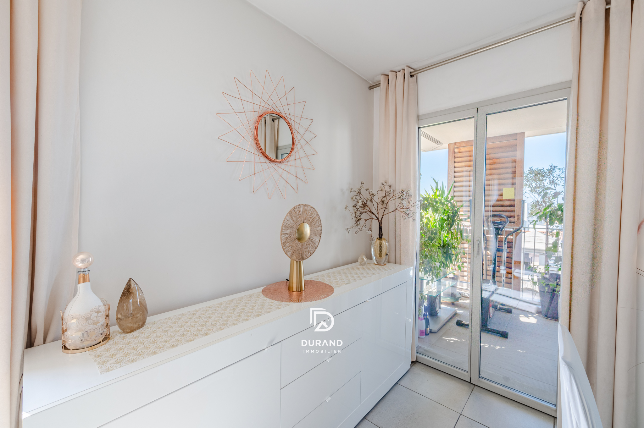 Quartier Euromed- Splendide T3 au calme Quartier Euromed- Splendide T3 au calme