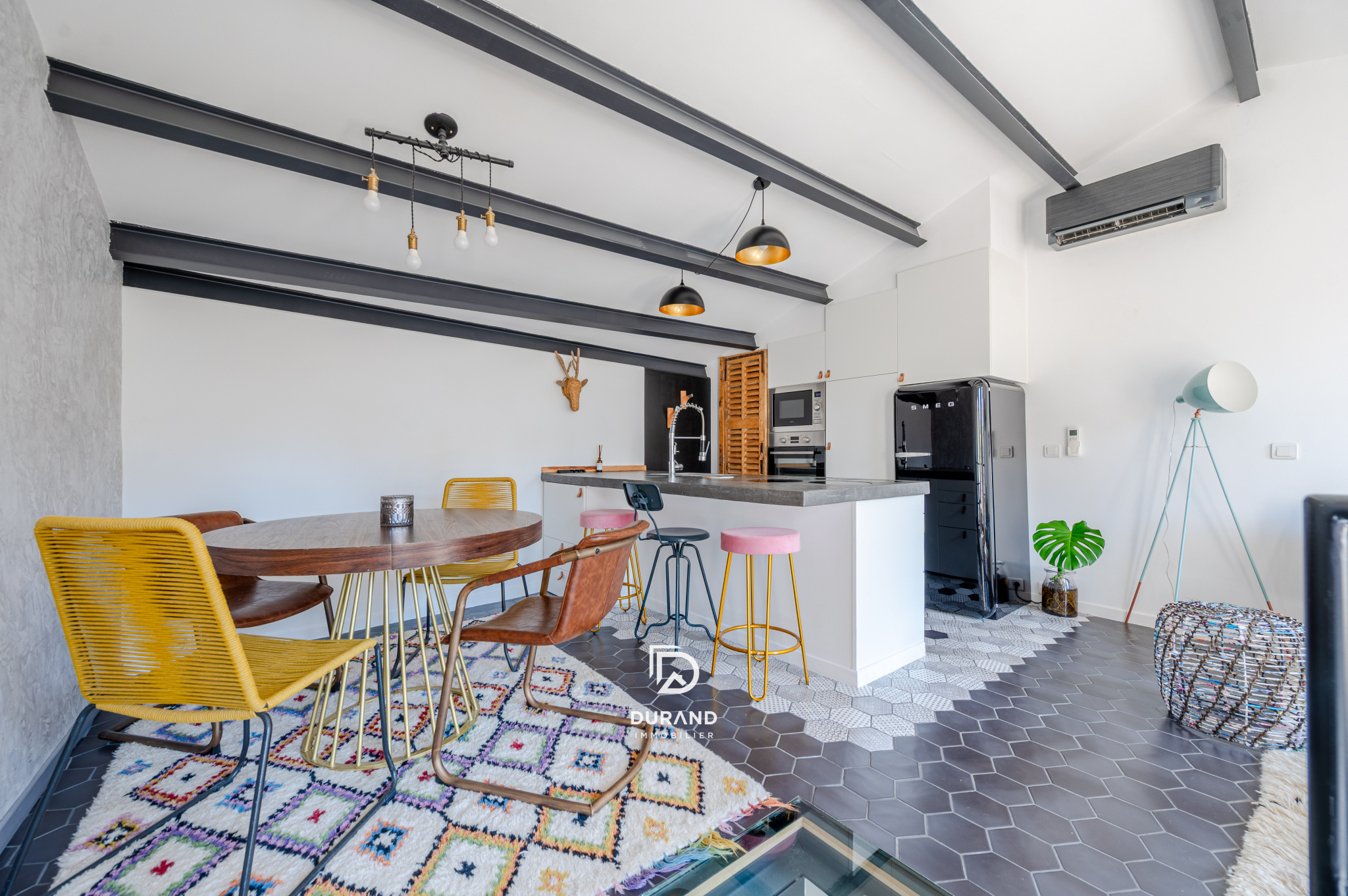 APPARTEMENT – ARCHITECTE – TERRASSE – BONNE MERE – VAUBAN 13006 MARSEILLE APPARTEMENT - ARCHITECTE - TERRASSE - BONNE MERE - VAUBAN 13006 MARSEILLE