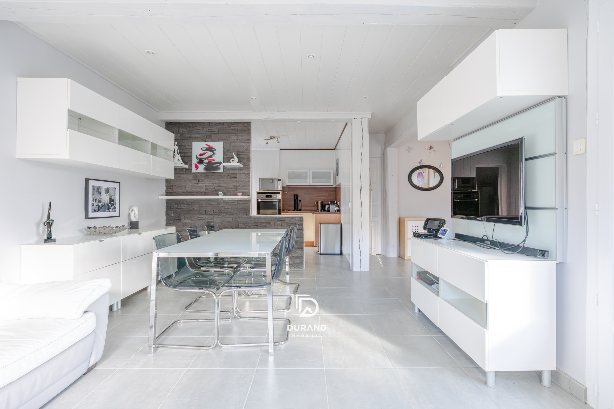 MAISON – GARAGE – PISCINE – 13124 PEYPIN MAISON - GARAGE - PISCINE - 13124 PEYPIN