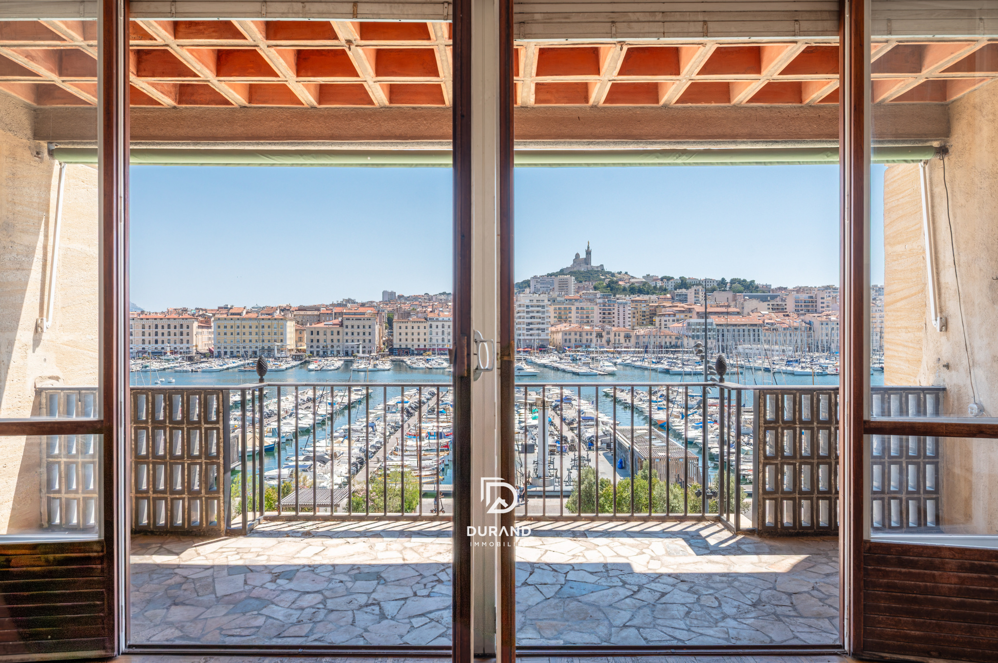 APPARTEMENT - POUILLON - VIEUX PORT - 13002 MARSEILLE