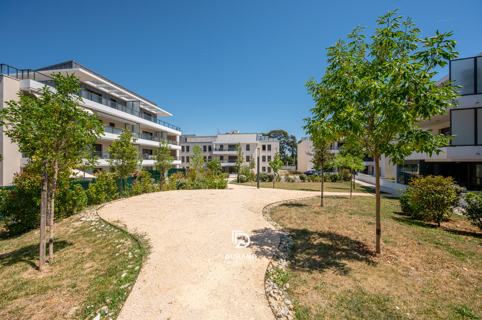 APPARTEMENT – TERRASSE – JARDIN – 13600 LA CIOTAT APPARTEMENT - TERRASSE - JARDIN - 13600 LA CIOTAT