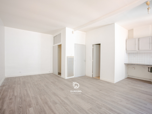STUDIO - BELLE DE MAI - 13003 MARSEILLE