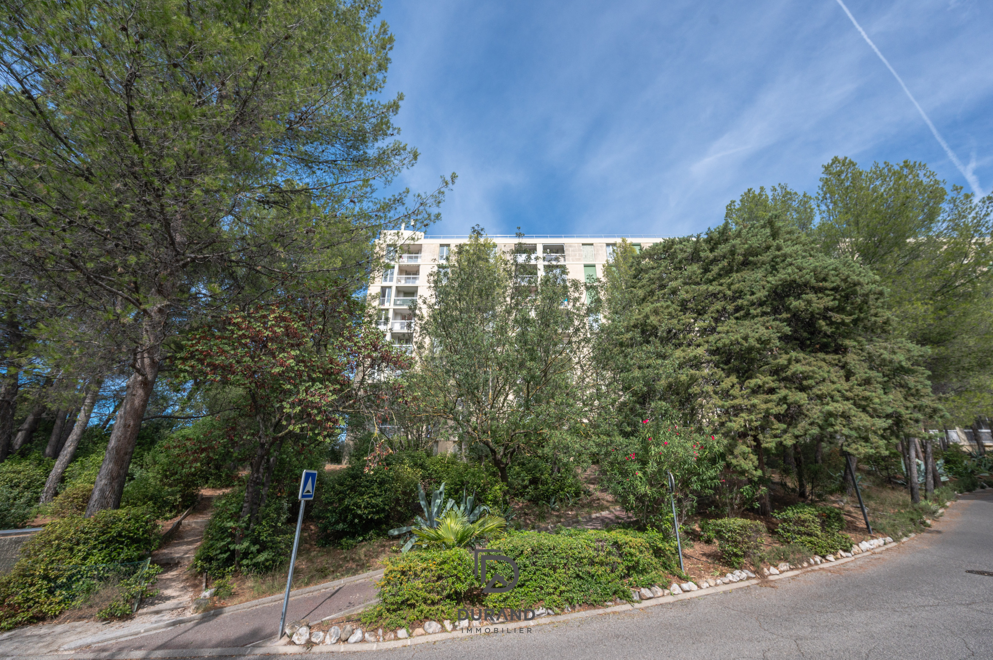 APPARTEMENT – LES CAUSSETTES – 13400 AUBAGNE APPARTEMENT - LES CAUSSETTES - 13400 AUBAGNE