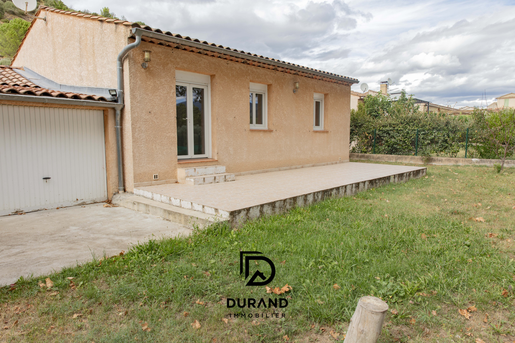 MAISON – JARDIN – BRAS D’ASSE MAISON - JARDIN - BRAS D'ASSE