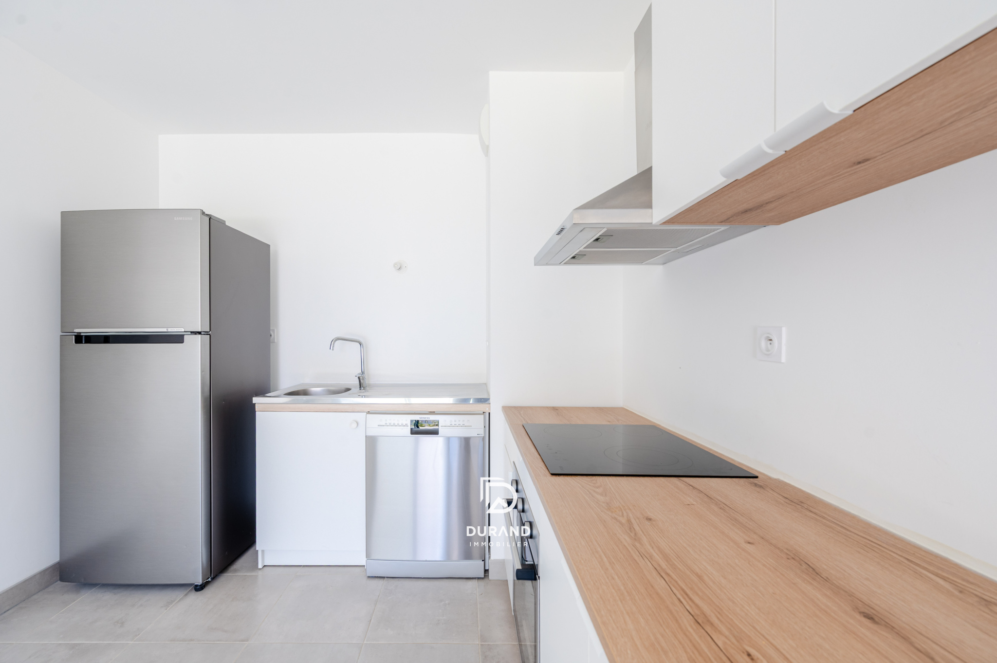 APPARTEMENT – TERRASSE – JARDIN – 13600 LA CIOTAT APPARTEMENT - TERRASSE - JARDIN - 13600 LA CIOTAT