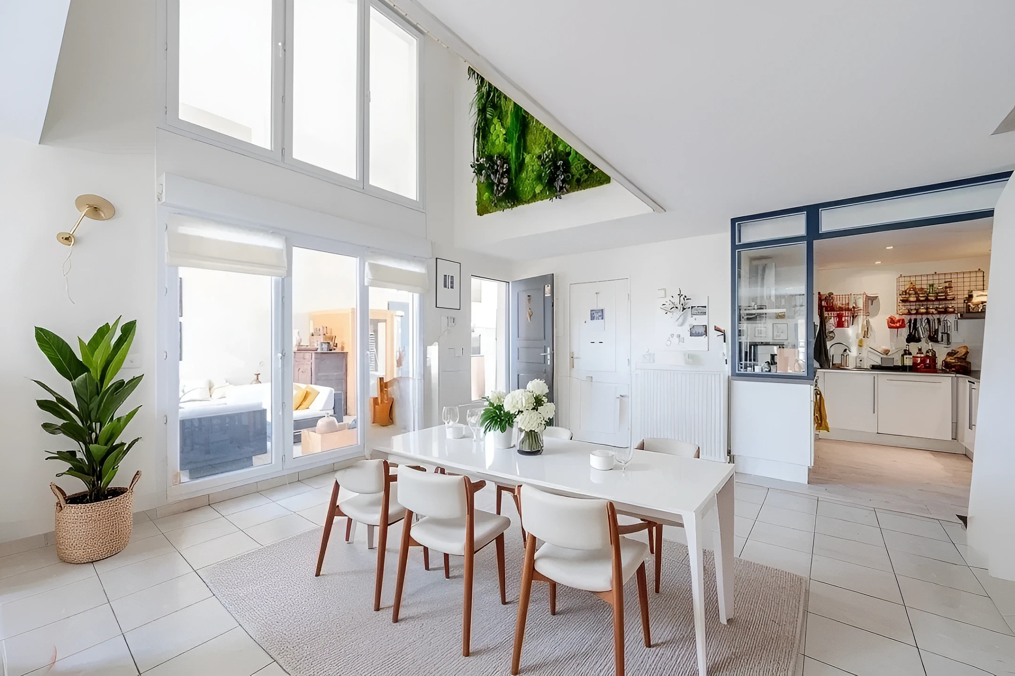 T4 - ' L'APPARTEMENT MAISON'- EUROMEDITERRANNEE - MARSEILLE 13002