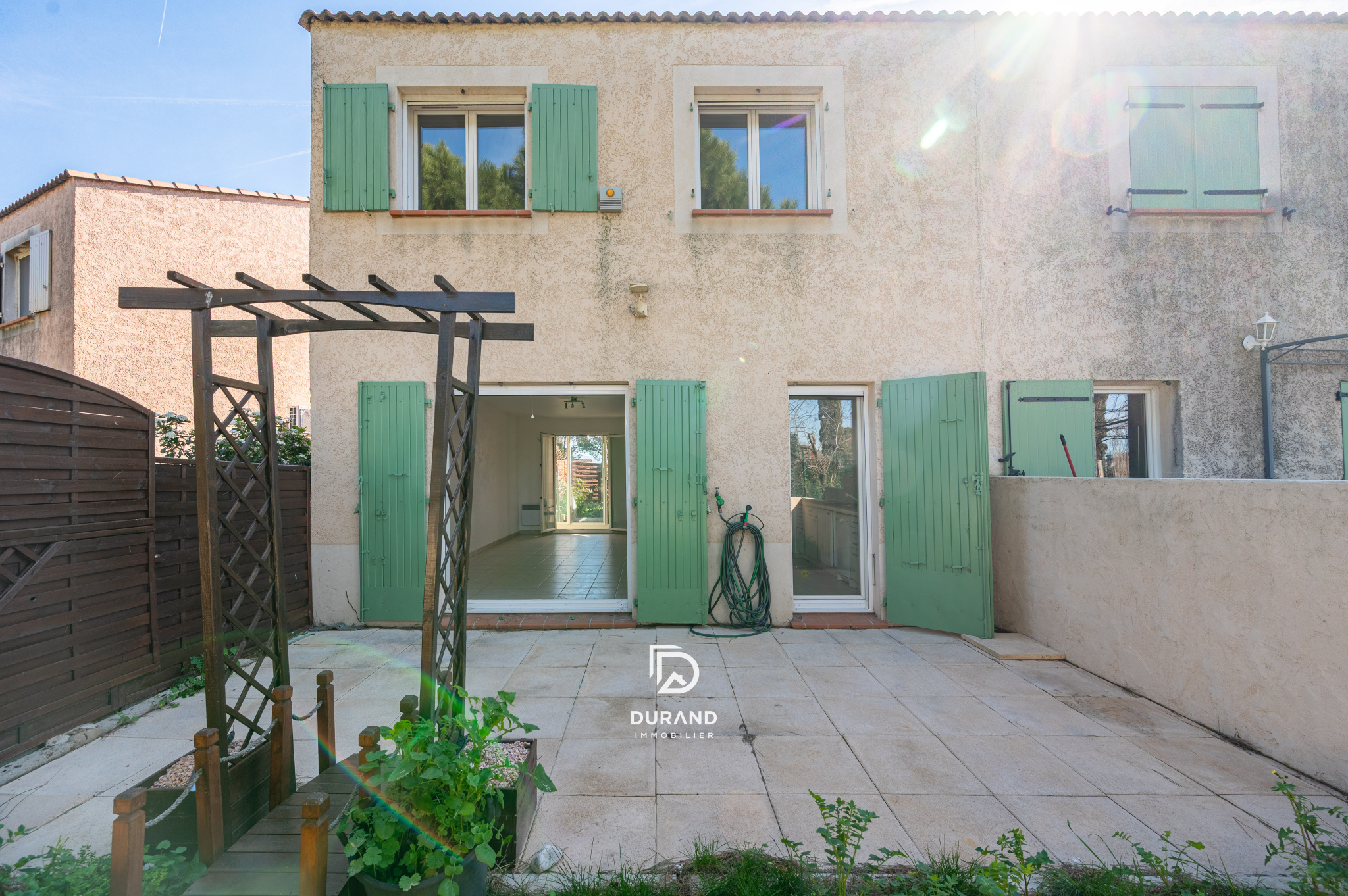 MAISON FAMILIALLE – T4 – AU VERT – AU CALME – LA VISTE- 13015 MARSEILLE MAISON FAMILIALLE - T4 - AU VERT - AU CALME - LA VISTE- 13015 MARSEILLE