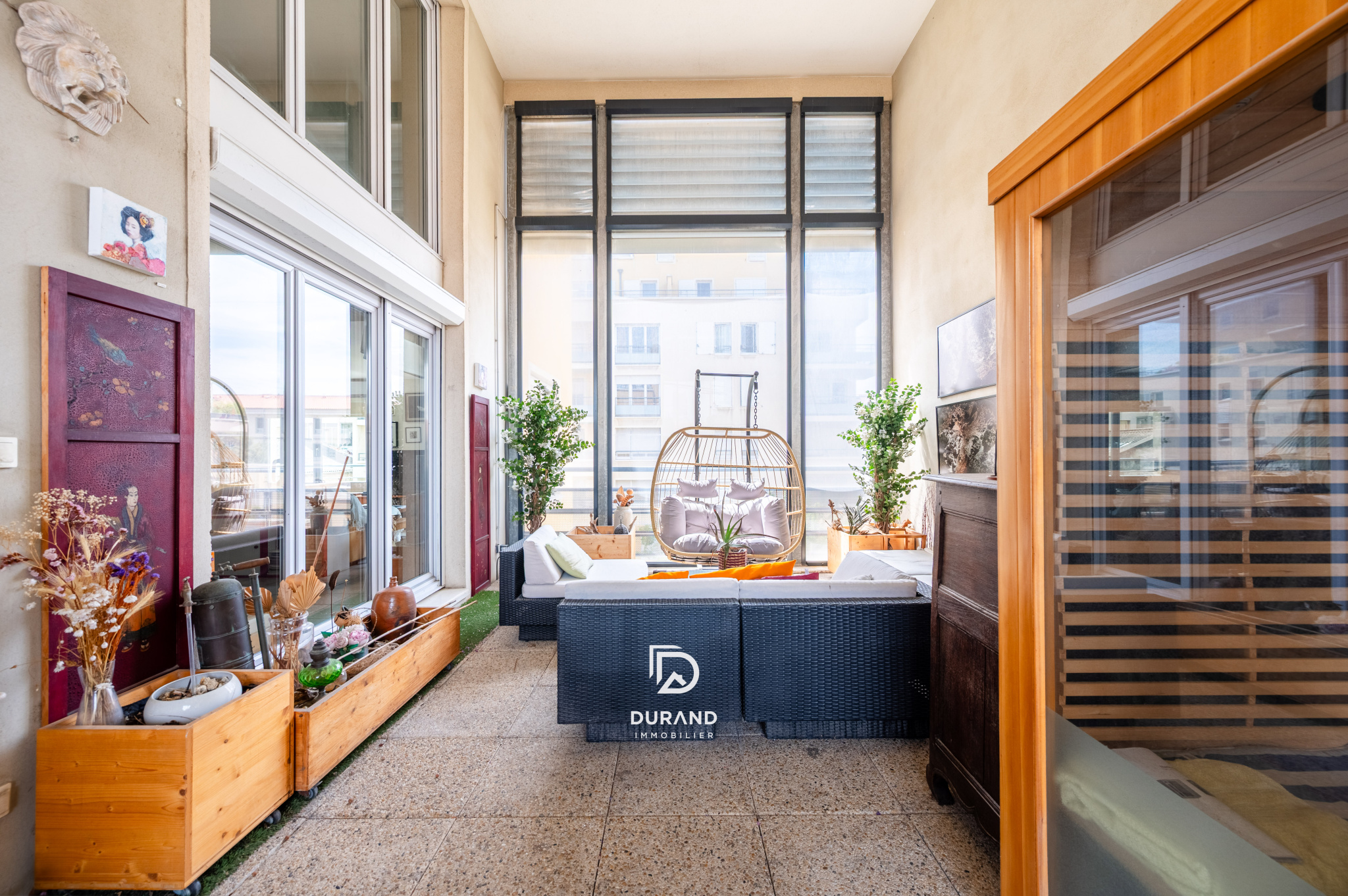 T4 - ' L'APPARTEMENT MAISON'- EUROMEDITERRANNEE - MARSEILLE 13002