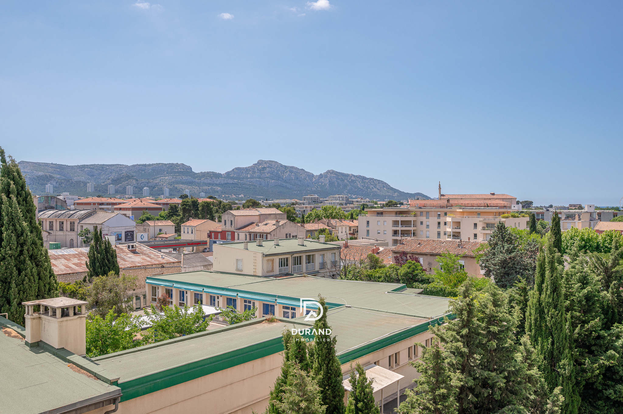 APPARTEMENT - DUPLEX - LE BRASILIA - 13008 MARSEILLE