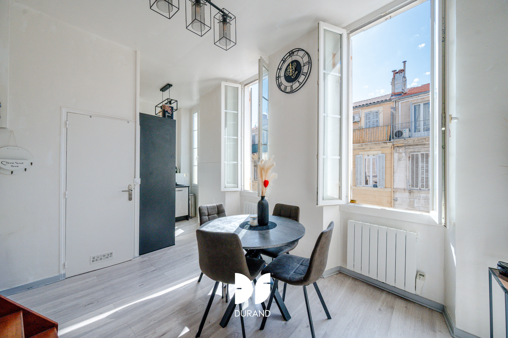 APPARTEMENT – TYPE 1 BIS – ENDOUME – 13007 MARSEILLE APPARTEMENT - TYPE 1 BIS - ENDOUME - 13007 MARSEILLE