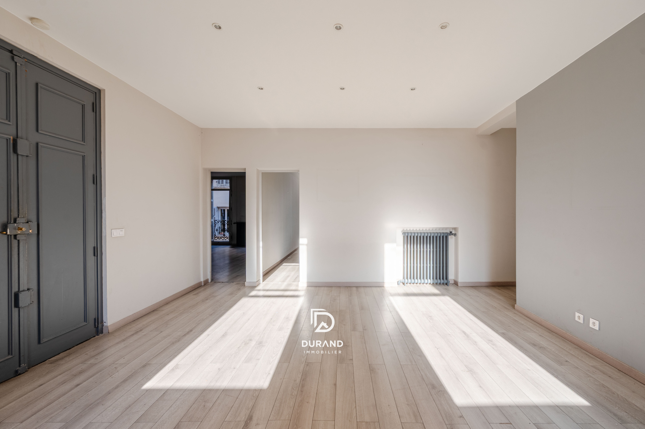 APPARTEMENT - BOURGEOIS - PALAIS DE JUSTICE - 13006 MARSEILLE