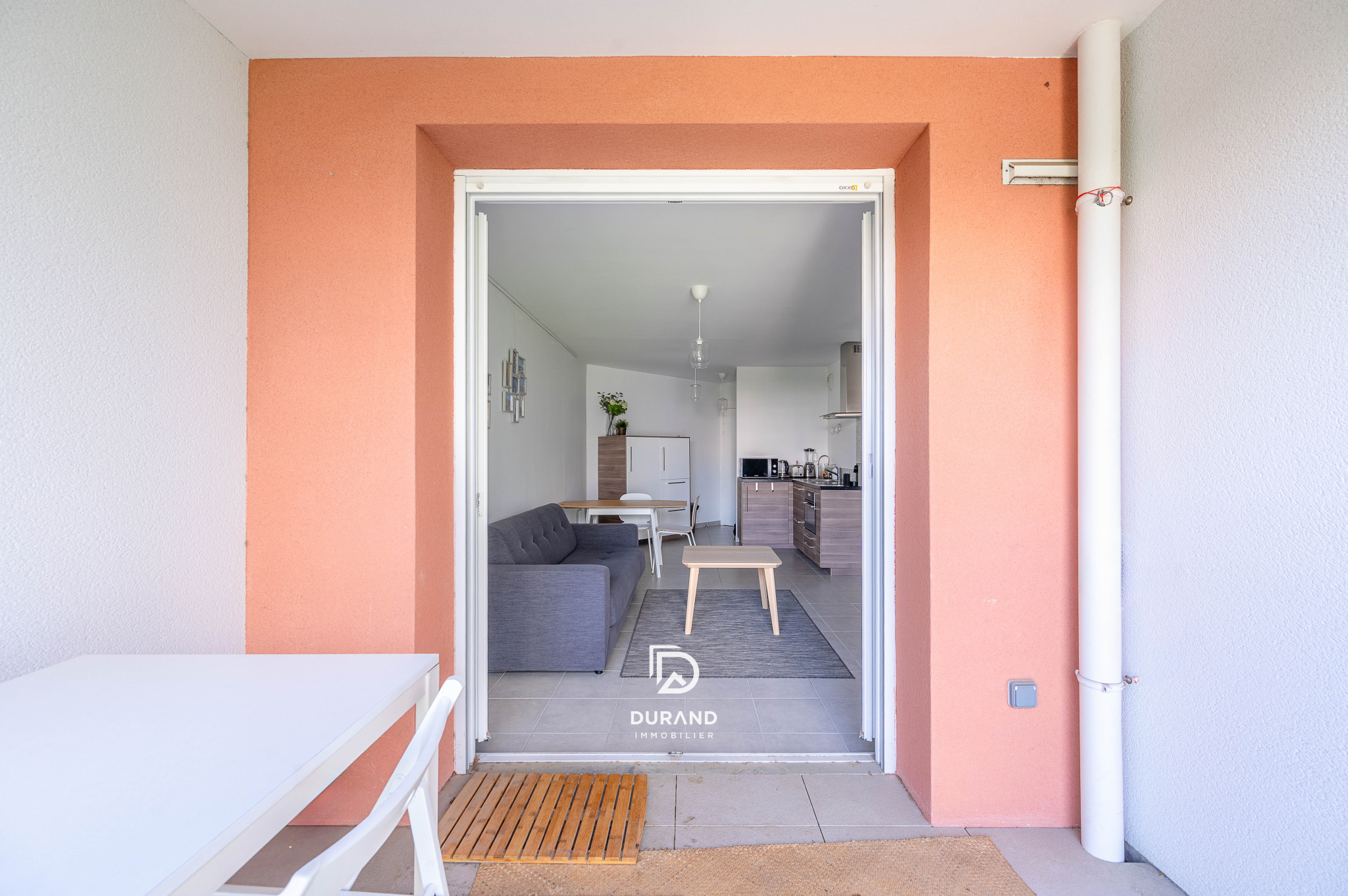 Appartement T2- terrasse – Euroméditerannée -Marseille 13002 Appartement T2- terrasse - Euroméditerannée -Marseille 13002